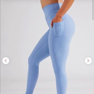 NWT BuffBunny Rosa Pocket Legging Rainwater Blue